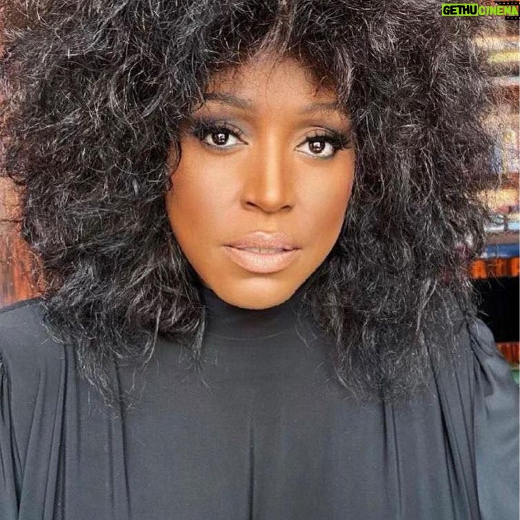 Mica Paris - 1.6K Likes - How are you doing you lovely lot? Sending positive energy though the networks 💯💯