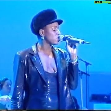 Mica Paris - 2K Likes - ‘One’ recorded in The White Room 1995, happy Monday all xXx 💋