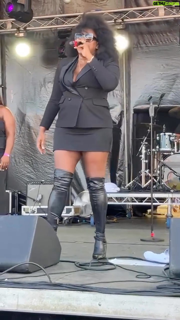 Mica Paris - 2.3K Likes - Loved that one @soultownfestival 🫶🏾
📸 @kimmyn1971