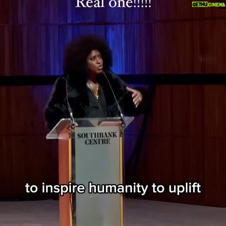 Mica Paris - 1.5K Likes - Such an honour to be guest speaker at the @bimm_london graduation. You are all an inspiration 💪🏾❤️
Oh and thanks to @alexaashmusic for capturing 💋