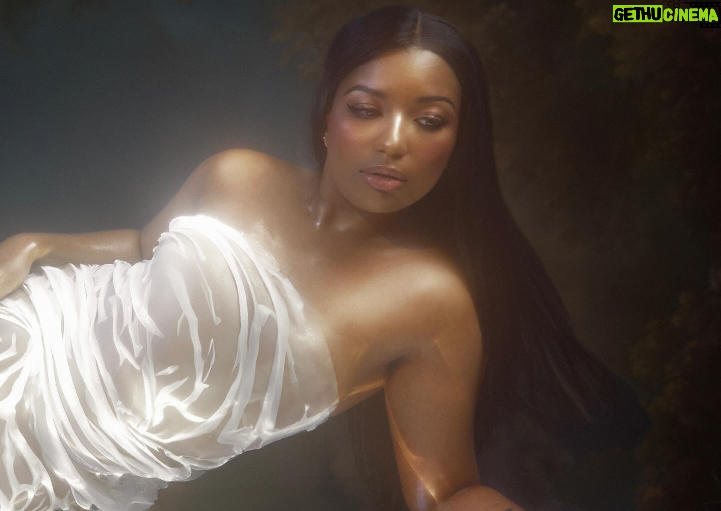 Mica Burton Instagram - It’s wild what a photoshoot making you look like a goddess can do for your self confidence 🤍 I cannot thank @emackphoto, @esodette, and @dreronayne for making me truly feel like Venus herself Styling: @esodette Photography: @emackphoto Makeup: @dreronayne