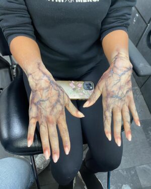 Mica Burton Instagram - ⚠️ PICARD SPOILER ALERT ⚠️

I just wanted to make an appreciation post for @hannyeisen and the Star Trek makeup team. This was my first time in full sfx in my professional career, and they all made the daily 3-4 hour process fly by! I also learned so much about adding depth to sfx makeup and felt so taken care of with hot towels and face masks after a long day in drying makeup. So here’s some snaps of my borgification! 💫📸