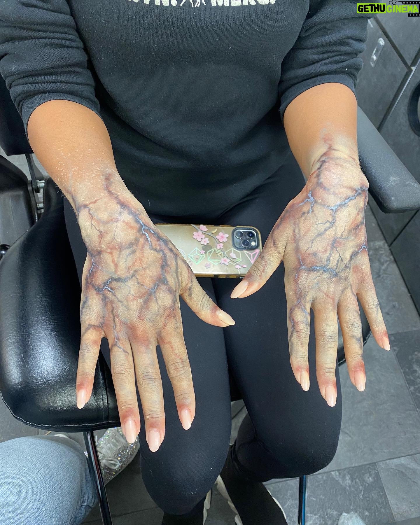 Mica Burton Instagram - ⚠️ PICARD SPOILER ALERT ⚠️ I just wanted to make an appreciation post for @hannyeisen and the Star Trek makeup team. This was my first time in full sfx in my professional career, and they all made the daily 3-4 hour process fly by! I also learned so much about adding depth to sfx makeup and felt so taken care of with hot towels and face masks after a long day in drying makeup. So here’s some snaps of my borgification! 💫📸