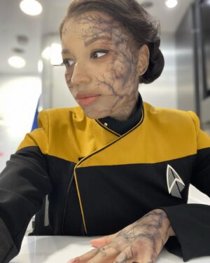 Mica Burton Instagram - ⚠️ PICARD SPOILER ALERT ⚠️

I just wanted to make an appreciation post for @hannyeisen and the Star Trek makeup team. This was my first time in full sfx in my professional career, and they all made the daily 3-4 hour process fly by! I also learned so much about adding depth to sfx makeup and felt so taken care of with hot towels and face masks after a long day in drying makeup. So here’s some snaps of my borgification! 💫📸
