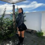 Micaela Reis Instagram - No início deste ano, enfrentei uma situação que me apanhou de surpresa, mas percebi que esses momentos difíceis nos ajudam a valorizar o que verdadeiramente importa. É uma oportunidade para olharmos para além de nós mesmos e vermos a importância não apenas das nossas vidas, mas acima de tudo da vida daqueles que nos rodeiam. Que possamos encontrar inspiração e força em cada obstáculo, e nunca nos esquecermos que tudo passa. Que possamos aprender a valorizar cada instante e a encontrar beleza mesmo nas situações mais difíceis. 🤍