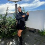 Micaela Reis Instagram - No início deste ano, enfrentei uma situação que me apanhou de surpresa, mas percebi que esses momentos difíceis nos ajudam a valorizar o que verdadeiramente importa. É uma oportunidade para olharmos para além de nós mesmos e vermos a importância não apenas das nossas vidas, mas acima de tudo da vida daqueles que nos rodeiam. Que possamos encontrar inspiração e força em cada obstáculo, e nunca nos esquecermos que tudo passa. Que possamos aprender a valorizar cada instante e a encontrar beleza mesmo nas situações mais difíceis. 🤍