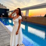 Micaela Reis Instagram – Esta frase tem sido uma fonte de inspiração ao longo de 2023 e agora partilho com vocês e espero que sirva de inspiração para agirem em relação ao que desejam para as vossas vidas.

“Os sonhos não determinam aonde vamos chegar, mas produzem a força necessária para nos tirar do lugar onde estamos.”

– Augusto Cury

Em 2024 transformem os vossos sonhos em acções concretas, acreditem, abracem desafios,celebrem cada vitória,tenham fé e confiem em Deus 🤍

2024 será um ano incrível!!!

** Último sunset de 2023
