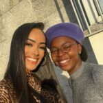 Micaela Reis Instagram – Hoje celebramos o adeus ao @conversasaosul, com reencontros de pessoas que há muito tempo não via :) Foi tão bom!!

Não percam hoje, às 21h o último @conversasaosul na RTP África!!

A ti David parabéns por teres apresentado este programa de forma tao brilhante. Can’t wait to see what the future holds for you 🤍

** Vejam o último vídeo 😅😂
