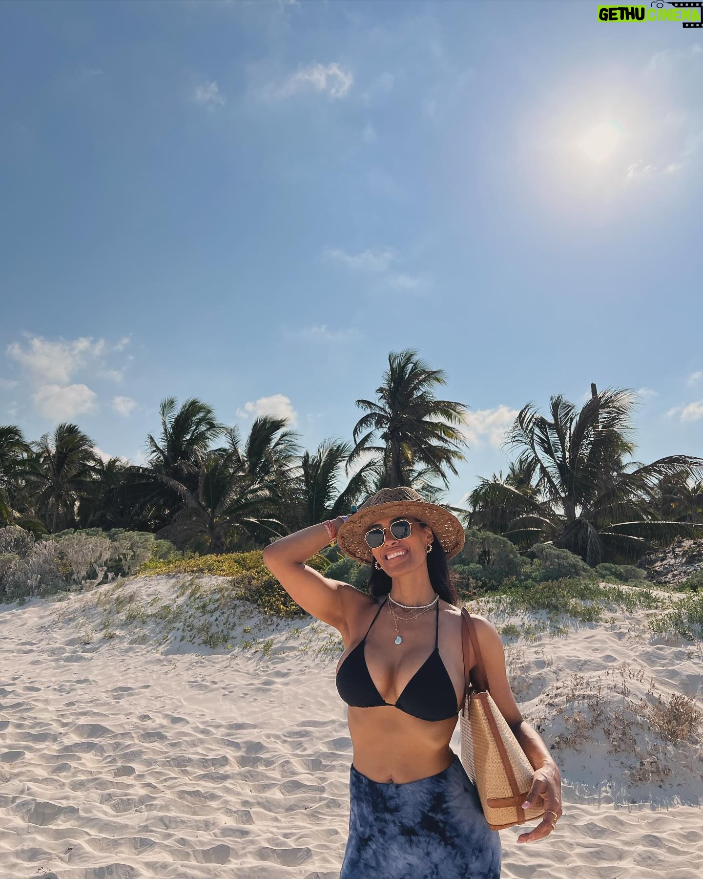 Micaela Reis - 6.3K Likes - Una chica muy feliz de vacaciones con sus amigos :)🇲🇽
Vejam os dois últimos slides ☺️🐢