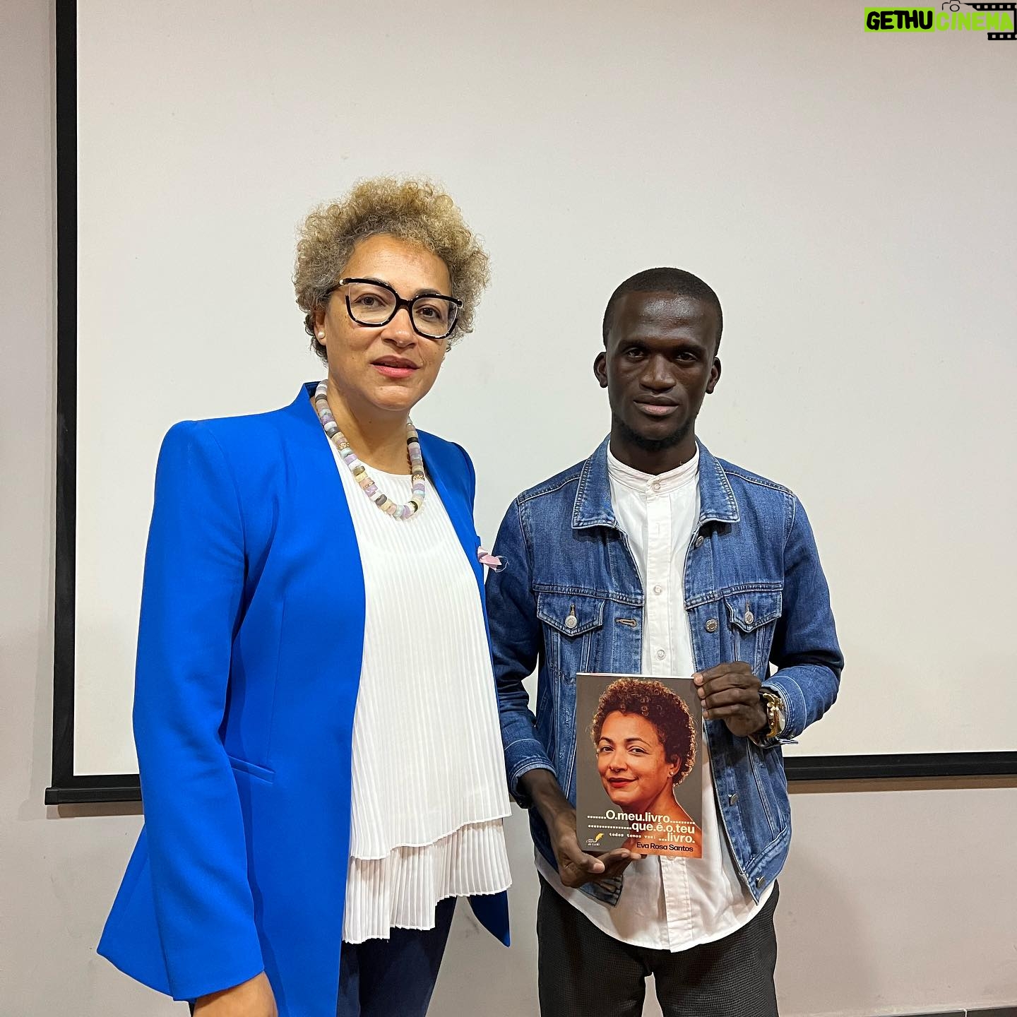 Micaela Reis Instagram - Gratidão pela vossa presença! Foi bom participar e estarmos juntos na apresentação fantástica que a Dra. Eva Rosa Santos, fundadora e presidente da Liderança Feminina em Angola, nos ofereceu sobre o Líder que Desejas Ser, Esta palestra proporcionou-nos momentos únicos que contribuíram para darmos um passo rumo ao crescimento e elevar o nosso potencial com o Método INSPIRA que veio para impactar a nossa jornada de liderança. @evarosantos @liderancafemininaangola #INPISRA#PALESTRA#ACIC