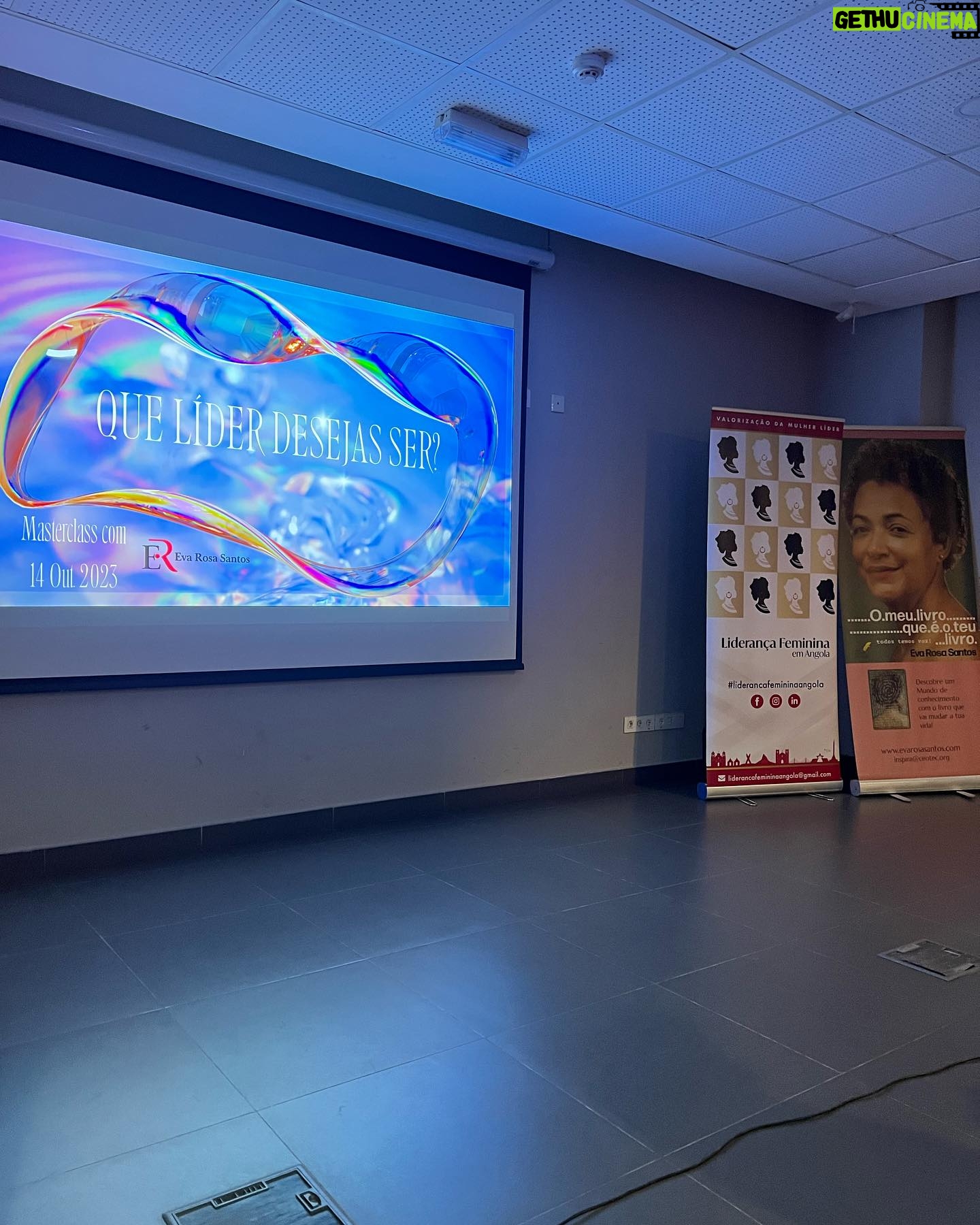 Micaela Reis Instagram - Gratidão pela vossa presença! Foi bom participar e estarmos juntos na apresentação fantástica que a Dra. Eva Rosa Santos, fundadora e presidente da Liderança Feminina em Angola, nos ofereceu sobre o Líder que Desejas Ser, Esta palestra proporcionou-nos momentos únicos que contribuíram para darmos um passo rumo ao crescimento e elevar o nosso potencial com o Método INSPIRA que veio para impactar a nossa jornada de liderança. @evarosantos @liderancafemininaangola #INPISRA#PALESTRA#ACIC