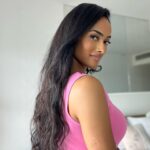 Micaela Reis Instagram – Girlsssss este post é para vocês 💖

Perguntam-me sempre quem aplica o meu cabelo, que fica sempre com um resultado natural. A responsável por fazer as minhas aplicações ( costura e fio-a-fio) chama-se Mimi ☺️

Além de aplicar, pinta, corta e faz penteados lindos 💖

Deixo-vos aqui o insta dela para fazerem as vossas marcações @mimidossantos3