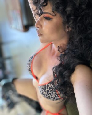 Micaela Schäfer Instagram - Mein Look für die @venusberlin.official Kampagne 2024 ❤️ Seid gespannt 😜 💄 @stella.loewnich