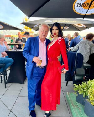 Micaela Schäfer Instagram - @hafengeburtstaghamburg ❤️ Danke @bildhamburg @stefanschneider_bild für die Einladung und den wundervollen Hamburg. Ich habe Ihn sehr genossen! Mein erster Hafengeburtstag. 💄 @nellabrandt_mua