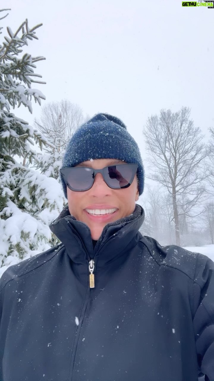 Michael Michele - 812 Likes - New Yorks first Winter blast!❄️
I actually LOVE IT! Woohoo!
Welcome Home Moi!🎿⛷️
-
-
#winter #january #happiness #happyplace