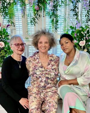 Michaela Angela Davis Instagram - I’ve been 60 for 1 day. Mommy has been 86 for 2 weeks & my daughter has been pregnant for 5 months. Time is a mystical, baffling concept or perhaps it’s nothing at all. Full of grace for being surrounded   secured by deep rooted love of family, descendants of my Sumter ancestors on my Easter birthday. And why do I still make the same face from when I was 7?