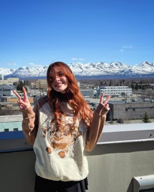 Michaela Jill Murphy Instagram - thank you @arcticcomiccon 🩵
.
grateful as always, and this time with a view 😍 anchorage, y’all are so sweet and lovely. Thank you thank you for spending your weekend with us!! Crazy gorgeous weather!! Hope you had a wonderful time 😊
.
#arcticcomiccon #anchorage #alaska #convention #anime #animation #toph #beifong #avatar #thelastairbender #earthbending #funkopops #photoops #cosplay #springishere #sunshine