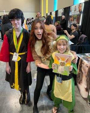 Michaela Jill Murphy Instagram - thank you @arcticcomiccon 🩵
.
grateful as always, and this time with a view 😍 anchorage, y’all are so sweet and lovely. Thank you thank you for spending your weekend with us!! Crazy gorgeous weather!! Hope you had a wonderful time 😊
.
#arcticcomiccon #anchorage #alaska #convention #anime #animation #toph #beifong #avatar #thelastairbender #earthbending #funkopops #photoops #cosplay #springishere #sunshine