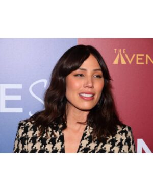 Michaela Conlin Instagram - 💘What a lovely evening 💘

Thank you @stylistmelissalynn styling
@claraleopard hair
@shaynagold makeup
#onetruelovesmovie