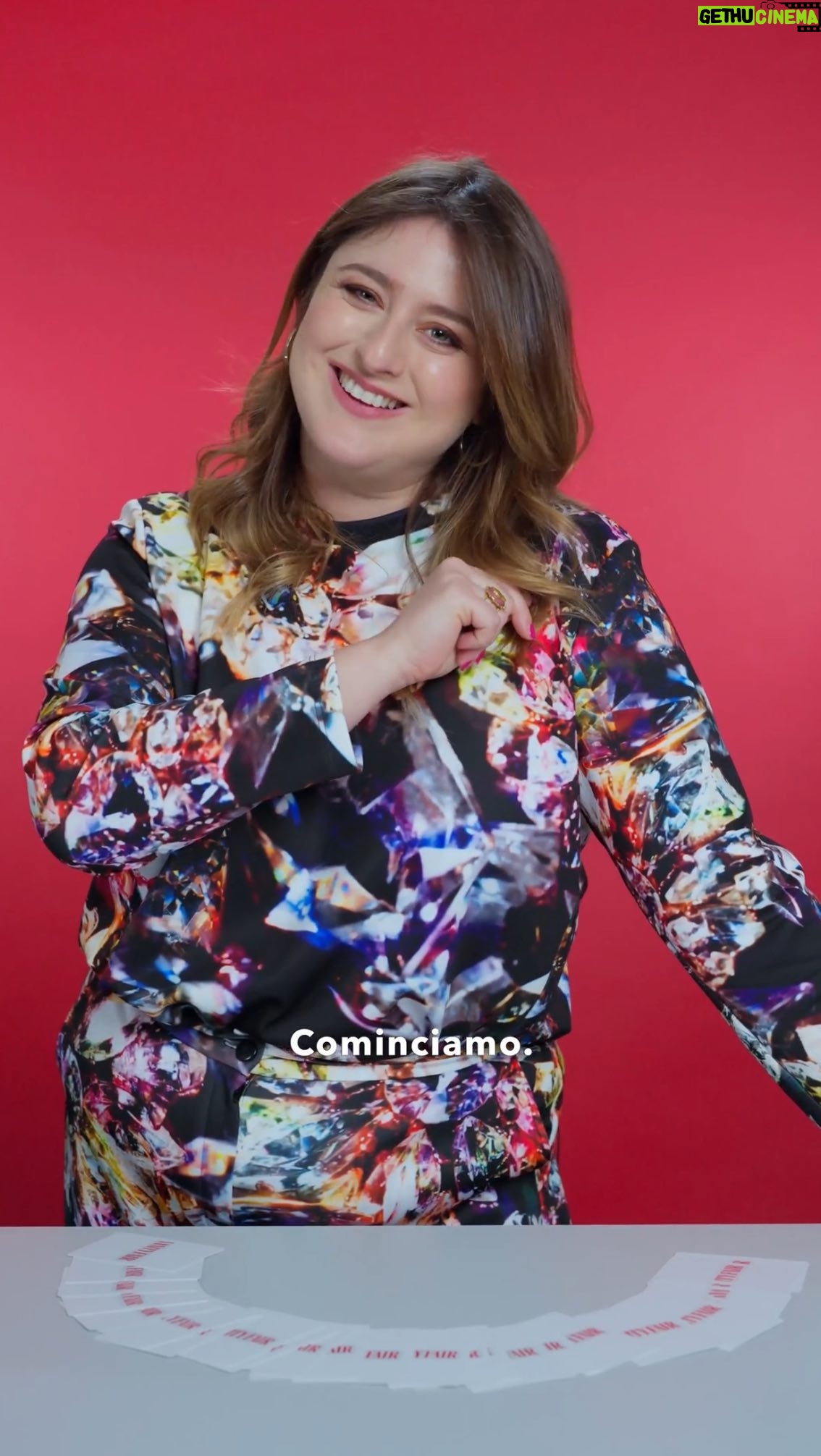 Michela Giraud Instagram - Michela Giraud (@michelagiraud) ha partecipato alla nostra Random Interview. Tantissime domande, tre bonus per scartare quelle a cui (ancora) non si sente pronta a rispondere. Quali avrà scelto? 🔗Al link in bio e in edicola fino a martedì trovate la sua intervista, firmata da @chiara_oltolini #VFinedicola #VFentertainment Director: @danieleanniverno Filmmaker and Editor: @trickwotah Sound: Maurizio Sardi Creative Producer: @g.lofoco Production Coordinator: @sofiasetti_ Production Manager: @tatianaconter