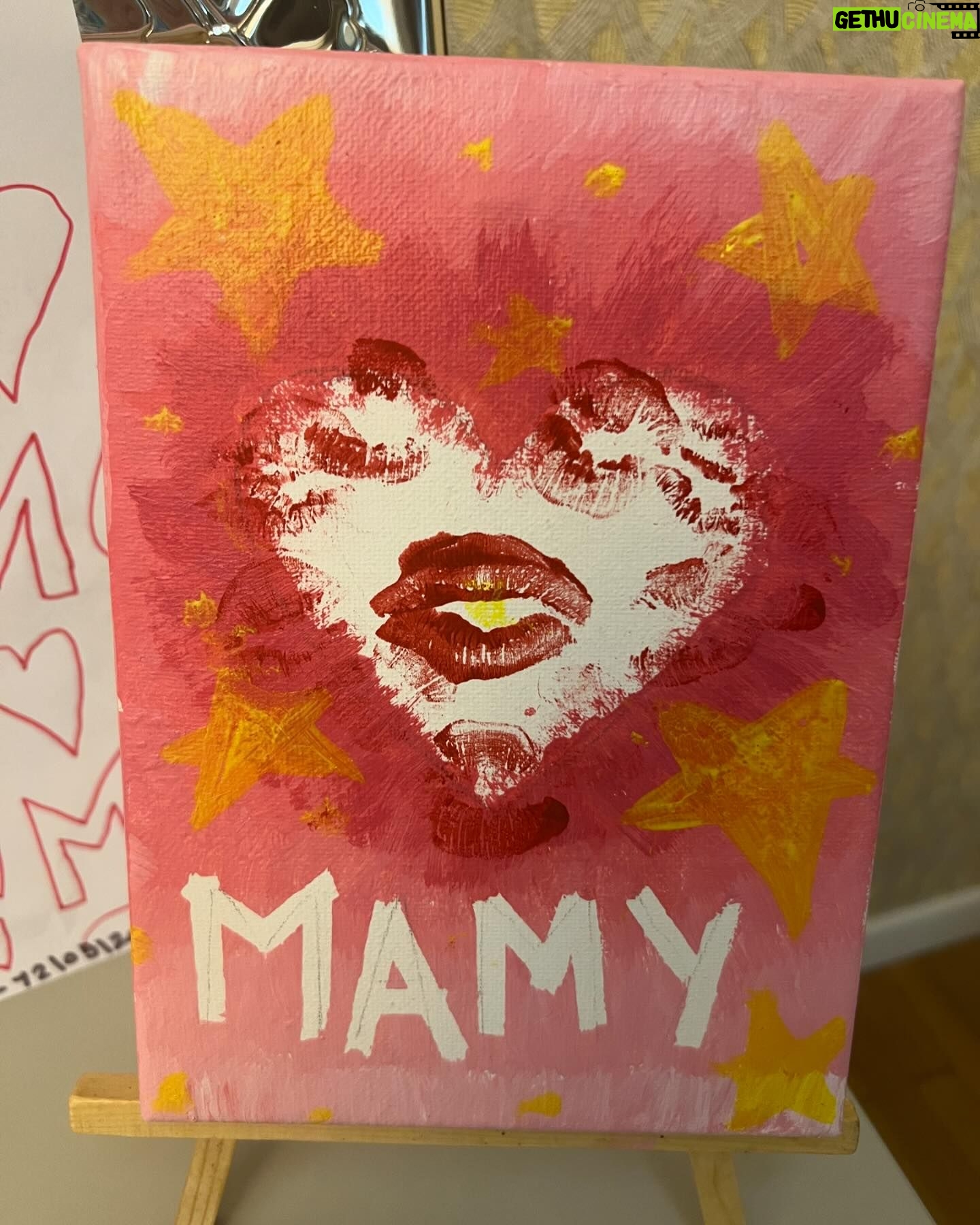Michela Quattrociocche Instagram - Regalo mio più grande 🙏🏻❤️