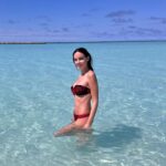Michela Quattrociocche Instagram - Ai nuovi giorni ❤️ Happy new year 🎊🎈🎆 🌅🌊