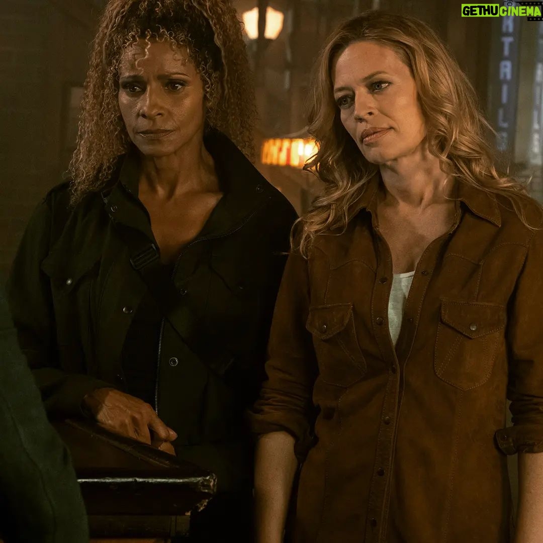 Michelle Hurd - 2.2K Likes - Who'd say NO to these two??? Not me!!