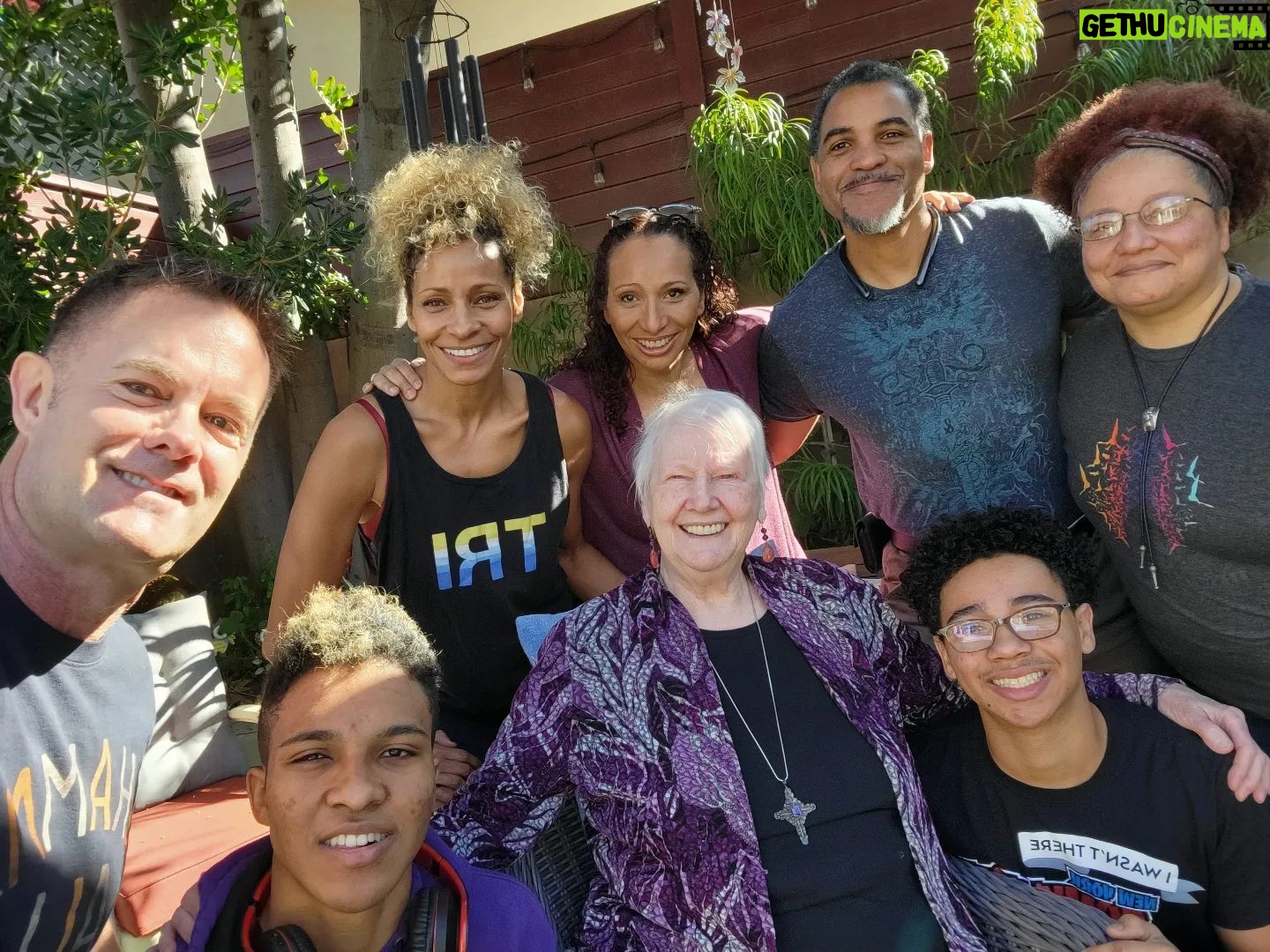 Michelle Hurd - 3K Likes - Happy Mother's Day ❤️ eveeyone! I am so very thankful and grateful to this amazing mothereveryone! We Love you so much. You are our core. Our heart
Our inspiration to be bold brave, kind, and loving. Thanks for being my Mom💜🥰💜🙌🏾💜🙏🏾💜💐💜😘