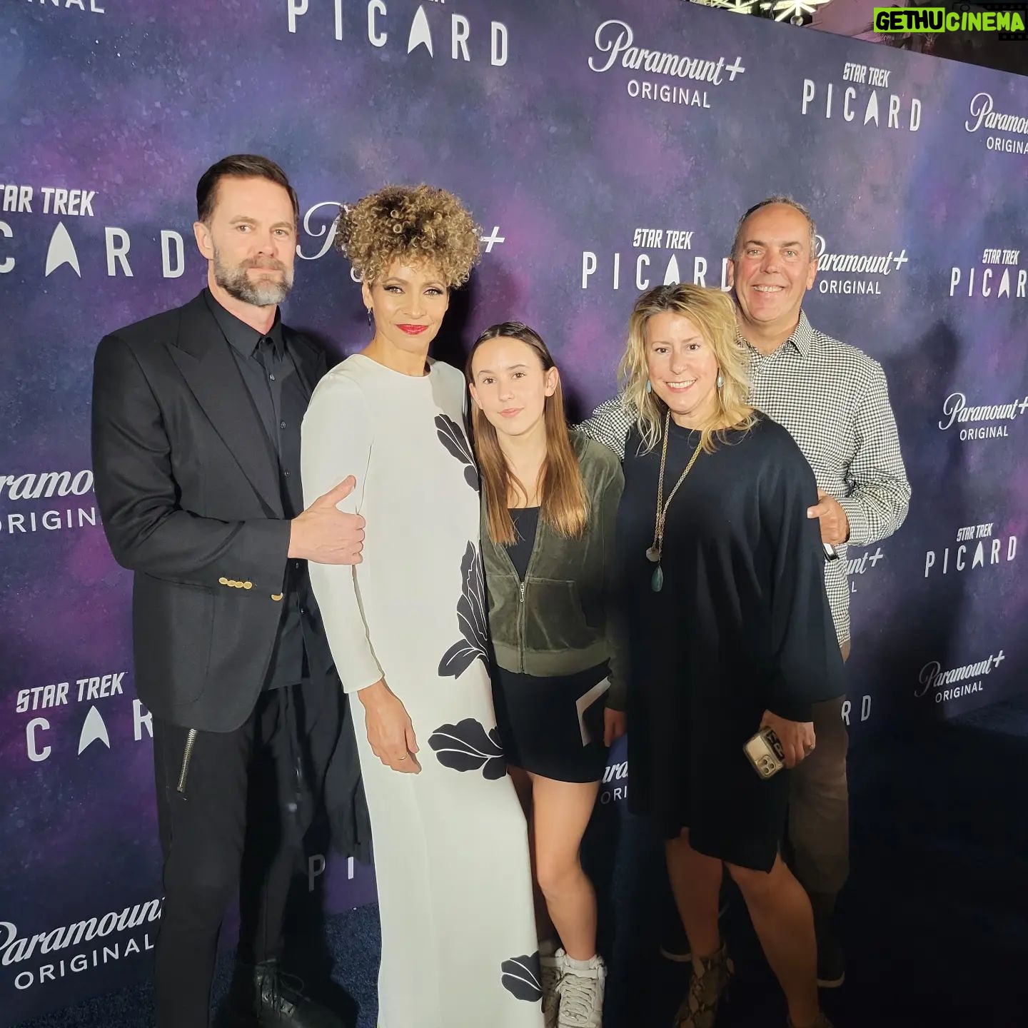Michelle Hurd - 2.3K Likes - The night wouldn't have been half as fun without these beautiful souls by my side. My fabulous husband @garretdillahunt , my two best friends @kristyfocusfishbeauvais and Paul Beauvais, and my youngest goddaughter @brodiebeauvais
Love you all so much! Thanks for making this night perfect!❤️🥰🖖🏾