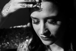 Michelle Macedo Instagram - Happy Asian Pacific American Heritage month🇮🇳For those of you who don’t know I am half Indian (our dad was born and raised there) and proud to be Goan🌴For those of you who have never heard of Goa or don’t know the rich historical context, take a minute today to check it out ✨ it is a fascinating and magical place and I’m proud to have my roots firmly planted there 🌱It was important for me to embrace that at my wedding🪴My whole life I’ve been told I don’t “look Indian” and I’m here to say you never know somebody’s background based on how they look🌱 Henna by @hennatradition 📸 photography @callawaygable ❤️💋makeup @clairevcoleman 💍 Lehenga @shopkynah 🔔 @simplynaturalevents Venue @vibianaevents #asianamerican #asianpacificheritagemonth #asianamerican #indianamerican #goanamerican #goa #goan