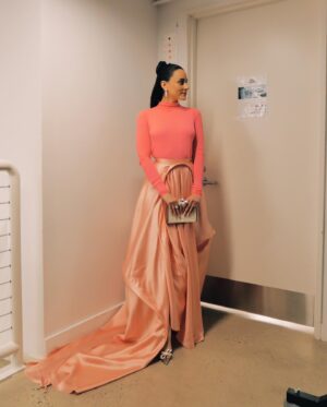 Michelle Veintimilla Instagram - 🦩 this gorgeous soul @michelle20milla 🦩— congratulations on the opening of #WhichWaytotheStage you are stunning inside and out!

👗: @roksandailincic 
👡: @aminamuaddi @aminamuaddiofficial 
👝: @judithleiberny 
💎: @yayapublicity 
💄: @miajonesmua 
💇‍♀️: @matthewmonzon 
#styling assist: @carlee___ with the squad heroes @maggiezoanetti @seela__meehan @kaykaycolby @eleanorfink @thoroughlymodernmaddiee