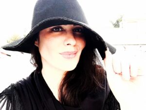 Michelle Borth Instagram - “Don’t be discouraged by the distance you still have to travel. Instead, appreciate how many “life miles” you have already covered. Your struggles have changed you into a stronger and better person. Don’t let anyone dissuade you from blooming into the person you are meant to be. Keep walking…
-Dodinsky 

Dedicated to all the wonderful, inspiring, deep thinkers, whose strength and wisdom have nourished, guided, and filled my heart will love…..and my soul with joy. 

#gratitude #supportthosewhosupportyou #findingacceptance #giveandreceivelove #beingthebestversionofmyself #freetobeme #freetobeyou #livinginthemoment