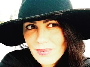 Michelle Borth Instagram - “Don’t be discouraged by the distance you still have to travel. Instead, appreciate how many “life miles” you have already covered. Your struggles have changed you into a stronger and better person. Don’t let anyone dissuade you from blooming into the person you are meant to be. Keep walking…
-Dodinsky 

Dedicated to all the wonderful, inspiring, deep thinkers, whose strength and wisdom have nourished, guided, and filled my heart will love…..and my soul with joy. 

#gratitude #supportthosewhosupportyou #findingacceptance #giveandreceivelove #beingthebestversionofmyself #freetobeme #freetobeyou #livinginthemoment