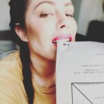 Michelle Borth Instagram - What working from home now really looks like!!!! It sucks okay. You try to motivate when you have two dogs staring at you for hours, Netflix a heartbeat away, and just the idea of having to put pants on is painful!!! #actorslife #stuckhomeworking #thenewnormal #adjustingtolife #keepontruckin