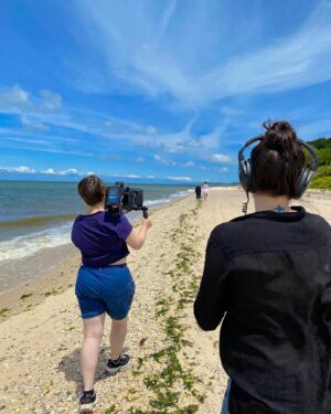Michelle Borth Instagram - Quiet on the set! Behind the scenes directing our most recent shoot with @withoutxfilms 🎥✨

#rollupyoursleeves #mentalhealth #documentaryfilmmaking #socialdocumentary #documentaryseries #womeninfilmandtelevision #directorofphotography  #womeninfilm #womensupportingwomen #femalefilmmaker  #shemustcount #gracevandien #herstory