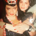 Michelle Borth Instagram - #tbf 20yrs ago…. This one. Nobody, and I mean nobody can belt out Bobby McGee like this one. My very own Janis, my inspiration, and a badass boss. This woman , this mentor, this friend, I bow down 🙇‍♀️. You can’t hold a candle to this one. 🙏❤️ Never forget where you come from……. #collegedays #og #nostalgia #inspirations #membaberries #roots #aspiringwomen #HBIC #weareone #womeninspringwomen #talent #artists
