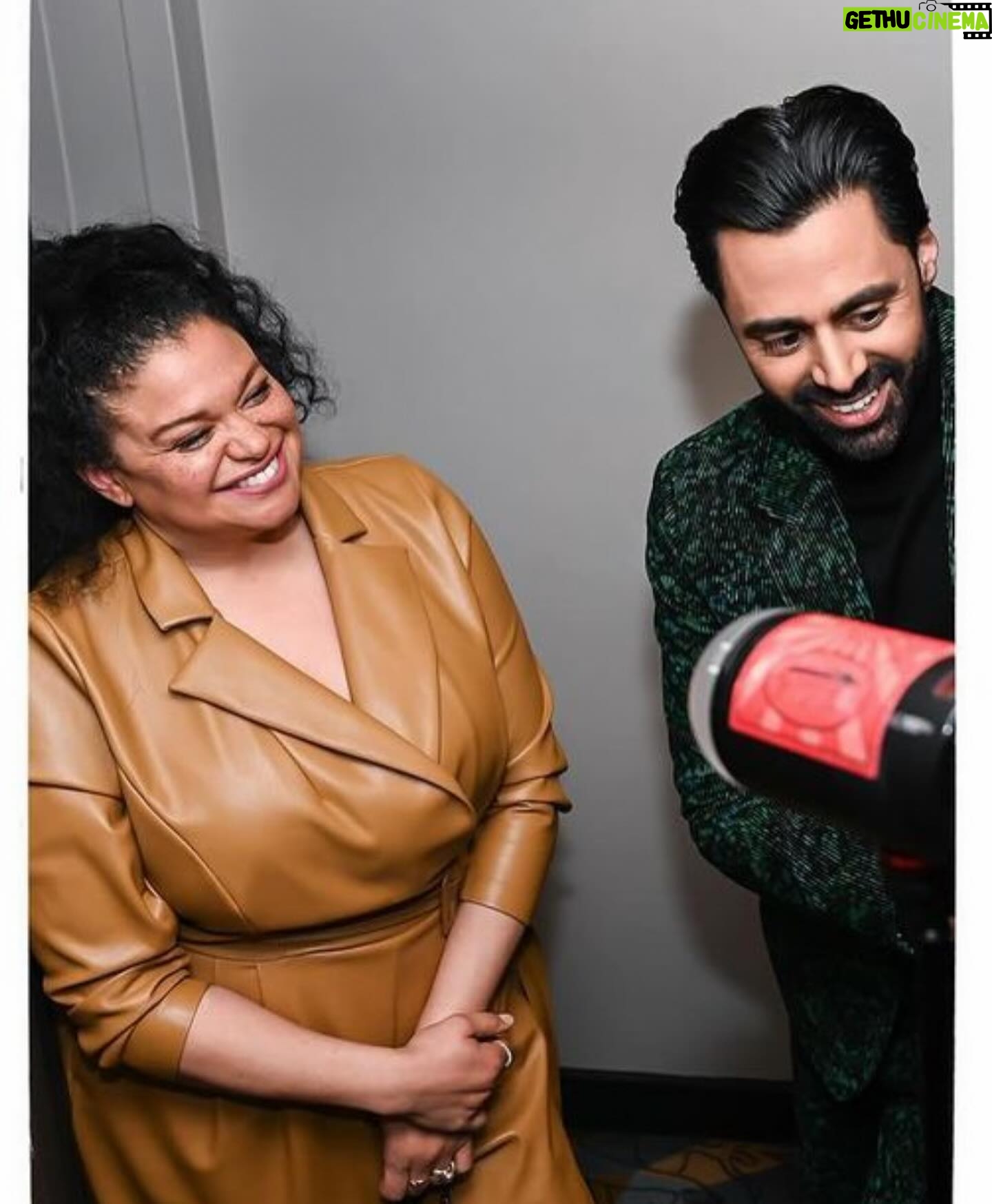 Michelle Buteau Instagram - I love a good dump✨