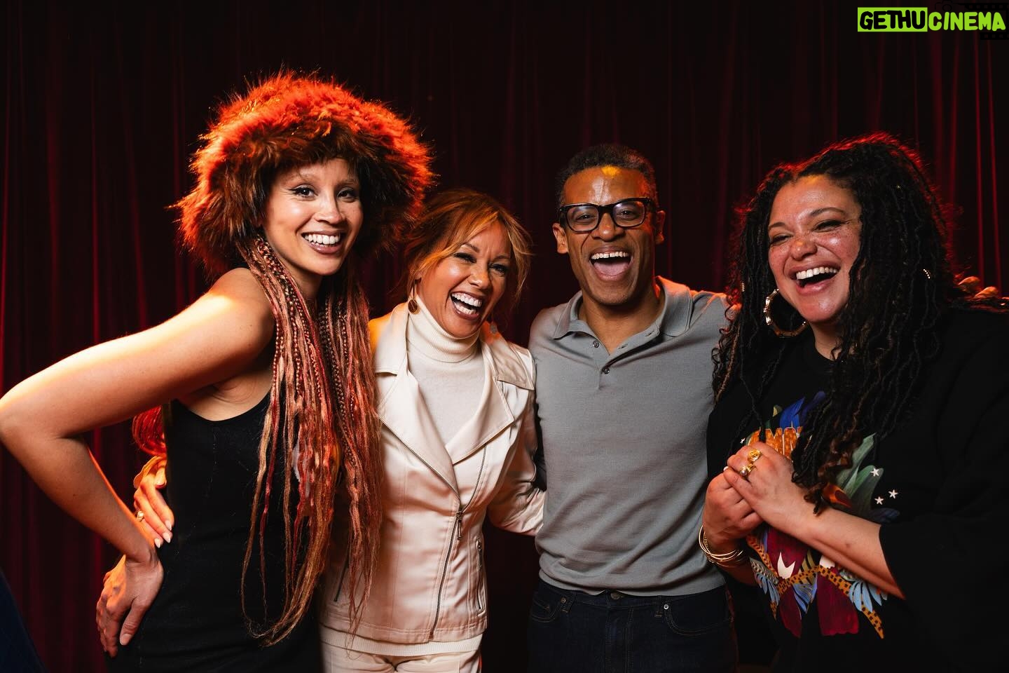 Michelle Buteau Instagram - What in the Black Hollywood royalty meets low budget venue high quality fun is going on here everyone?!? @jordancarlosofficial et moi welcome @vanessawilliamsofficial & her daughter @lionbabe for a super special episode of @adultingthepod💫 Listen wherevah you get your podcasts bitch! 🎧 📸 @mikemonti_ #ADULTiNG