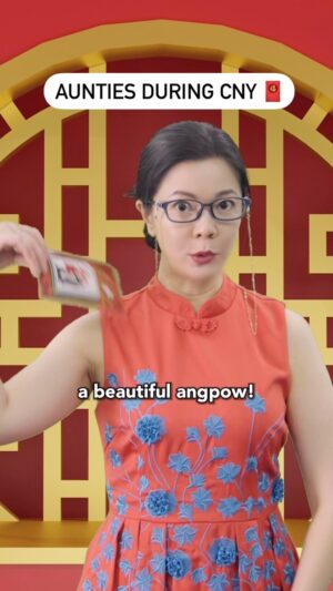 Michelle Chong Instagram - Huat time is it? PREMIUM LIAN ANG BAO GIVEAWAY TUM! 🍊🧧🍊

If you want to stand a chance to win our beautiful limited edition 🐉 ang baos from Auntie Karen Ngiau, do these right now:
1. Follow @leftprofile & @immichellechong
2. Like this post
3. Tag your #auntie friend
4. Tell us in the comments who is your favourite character played by Michelle Chong (there is no wrong answer 😜😅)

Giveaway ends on Sat, 3 Feb 2359 🥳
Winners will be contacted via DMs. (Only those with valid Singapore mailing addresses are eligible to win)
Long Zhong Huat Ah! 🐉👨‍👩‍👧‍👦🍍🎊