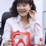 Michelle Chong Instagram – Do you have colleagues like that? 😔 Poor #OLShirleyGoh!
Psst, yuu is turning ONE, watch on to find out more about ONEderfully $1 Shiok Offers and Rewards. Thank you, yuu!😜 
#yuu1stbirthday #yuusg