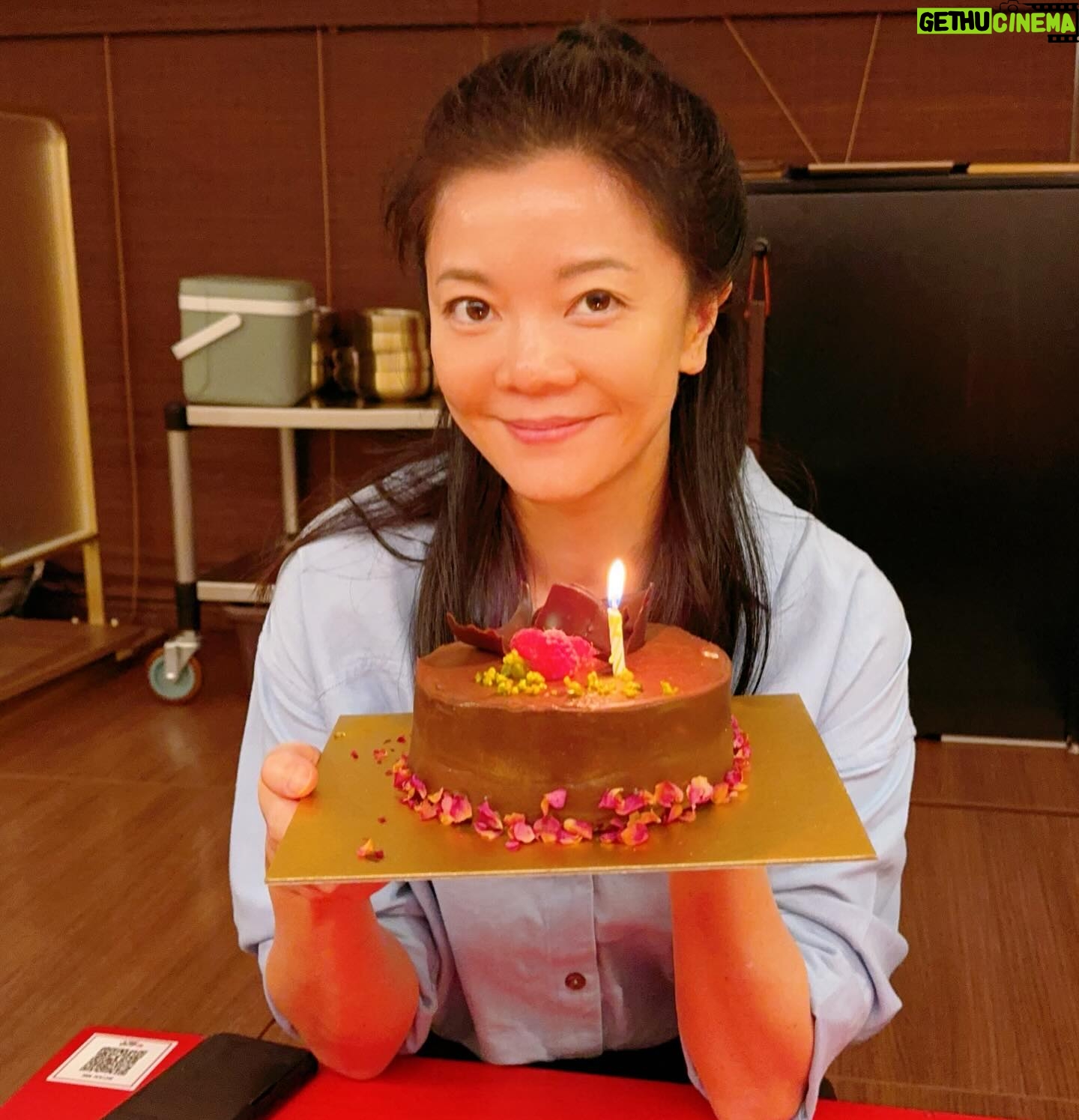 Michelle Chong Instagram - Thanks for all the lurve! As usual, I’m all caked out and champagne’ed out!!😅 I wish for world peace ✌️ (not world pissed) and to drink less (note to friends: I said drink less, not no drinking 🤪). 😘🙏🥂🎂