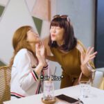 Michelle Chong Instagram - Who needs a financial consultant when you have frenemies like that?😍😝 Don’t get caught off-guard like Catherine Beh Chee Tong! Make your SIBOR home loan switch before 30th April or you may lose out on interest rate savings! 💸 #Frenemies #CatherineBehCheeTong #DebraChinKiahSoo #sibor #sora #homeloansg #sghomes