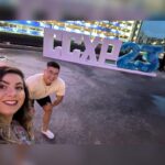 Michelle Giudice Instagram - 𝑫𝒐𝒏’𝒕 𝒃𝒆 𝒇𝒐𝒐𝒍𝒆𝒅 𝒃𝒚 𝒕𝒉𝒆 𝒑𝒊𝒏𝒌 𝑺𝒉𝒆 𝒊𝒔 𝒏𝒐𝒕 𝒑𝒍𝒂𝒚𝒊𝒏𝒈 𝒅𝒐𝒍𝒍𝒔 ✨ 🇧🇷(não se deixe enganar pelo rosa, ela não está brincando de bonecas!) Primeira vez que fui e já tô com saudade 😅 #ccxp #ccxp23 #comiccon2023 #dubladora #dublagem #atrizdavoz