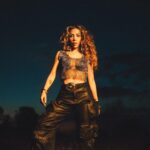 Michelle González Instagram - ALGO PASAJERO está afuera!!! Te dejo el link en mi perfil para que la escuches! El video sale pronto 🍒