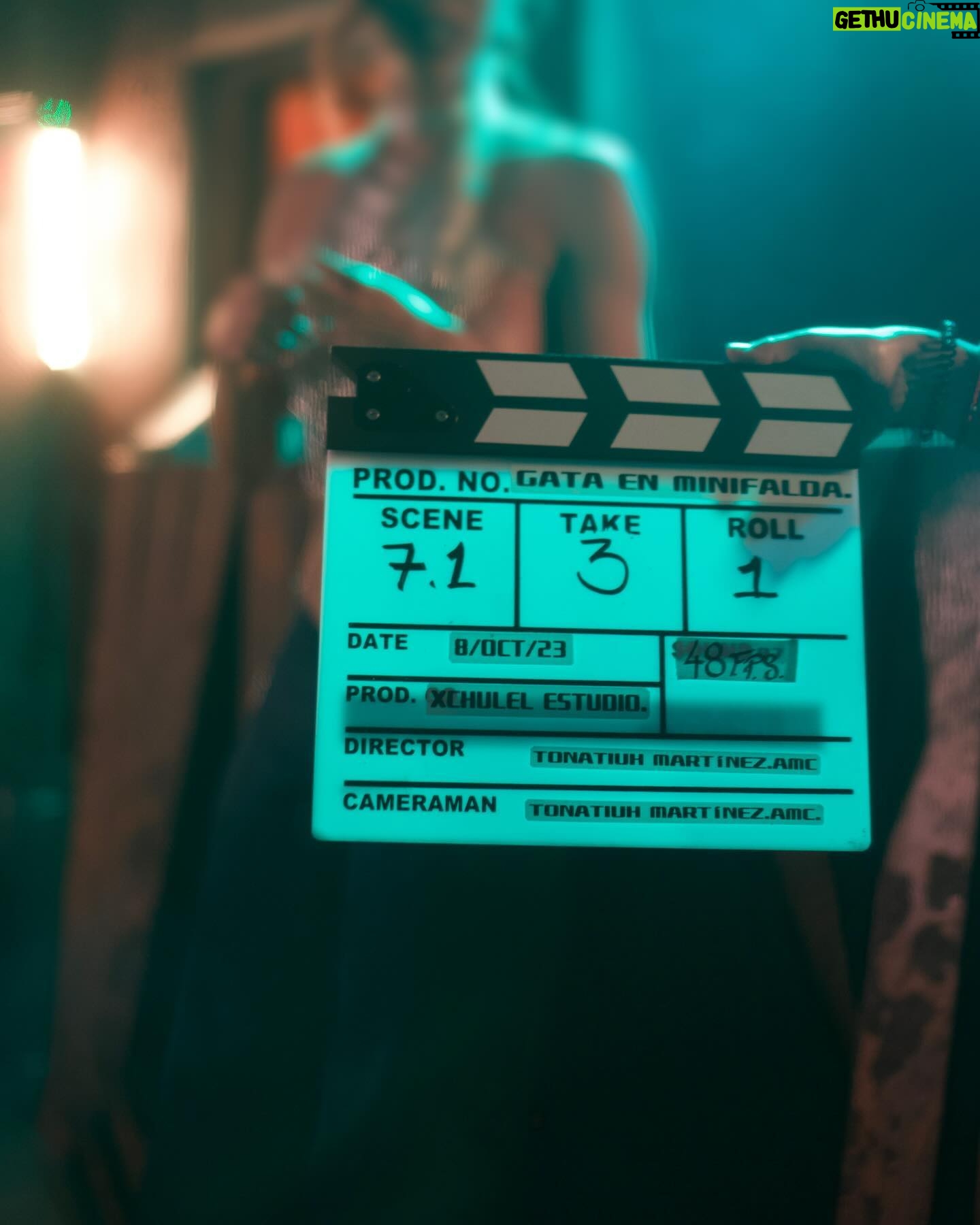 Michelle González Instagram - Puede que me encuentres en el booth bailando sola… sirviendo semejante look 💎 Y así, después de estas etapas (checa mis últimos 3 posts) nace Maabelle, la gata. Que llegó para quedarse y de vo rar. Libre, auténtica, imparable, visionaria y poderosa. Compartiendo la fórmula pa que estás bitches se sigan inspirando, porque el flow de la gata no está a la venta… Custom made creado por @tulioanguiano y yo, diseñado por el obvio. Spoiler alert: el 3 de mayo regresamos pa dejar el plato limpio 🍽️ BTS @gibranortega