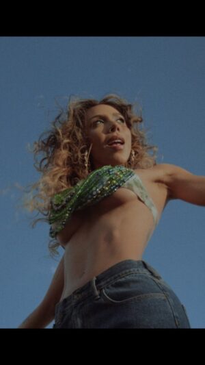 Michelle González Instagram - Algo Pasajero’ MV ya está disponible en mi canal! 

Click en el enlace de mi bio para verlo completo 

🍒🐈‍⬛🍒

CREATIVE DIRECTION & PRODUCED BY:
Michelle González “Maabelle” 

DP México: 
Moisés Nurko @soymezus 

DP Ibiza
Alberto Alcocer @albertoalcocer_ 

EDITOR & COLORIST:
Gabofragma @gabofragma 

CUSTOM PIECES DESIGNED BY: 
Tulio Anguiano @tulioanguiano 

GLAM
Ariel Peimbert @arielpeimbert 

WARDROBE:
@nisa_by_denisa 
@lapanchitavintage 
@yproject_official 
@tuluminati.mx 
@the_warehouserental 

FOTO FIJA: 
Gibran Ortega @gibranortega 

MY BEAUTIFUL FRIENDS INSIDE N OUT
@lorrainefariass @natachahorana 
AS MINHAS GATINHAS MARAVILHOSAS! AMO VCS!

@symphoniclatino @trinitymusic333 @symphonicdistro 
@xmariamendivil 
@youtube @spotifymexico