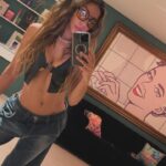 Michelle González Instagram - 🫧💌🐈‍⬛📹 me encanta figurar Algo Pasajero es el mood de este fin ~.<~ #maabelle