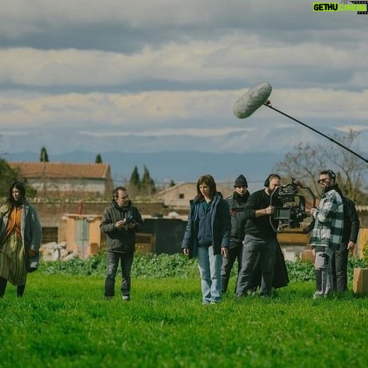 Michelle Jenner Instagram - 🤫🎥🎬 Let’s go! #DimeTuNombre