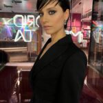 Michelle Jenner Instagram - #premiosuniondeactores @hrhmadrid 💋 @yslbeauty #YSLBeauty #makeuplook @mikvarez 👔 @michaelkors @aquazzura @joyassardinero @_freddyalonso
