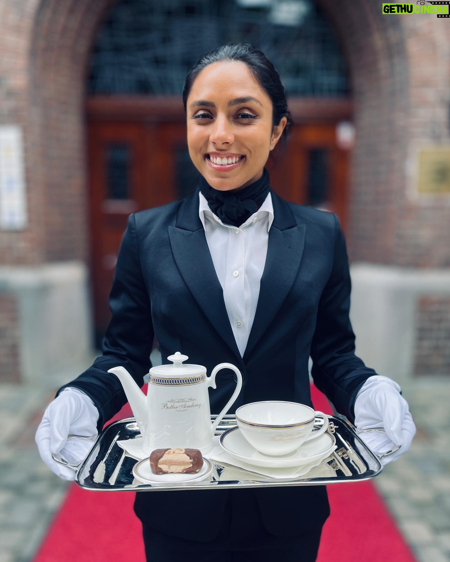 Michelle Khare Instagram - I Tried Butler Academy is LIVE! (Yes, butlers still exist!!) I spent 3 days inside @theinternationalbutleracademy to basically become Batman’s Alfred, and to see what it takes to serve the world’s elite. We traveled to an exclusive mansion in the Netherlands, I met the most empathetic and kind students, and learned what it *really* means to have hospitality and service - to the highest degree. I’m so excited with how the episode turned out, it’s a COMPLETELY new style edited by our new incredibly talented teammate @its_ryangonzales ! #ChallengeAccepted